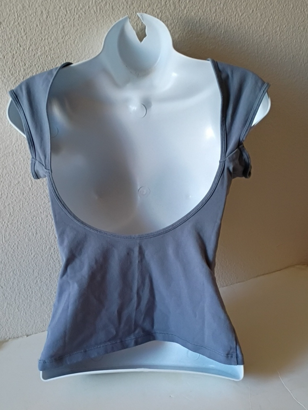 TNA Arifzia Hold It Cotout Back Top sz S